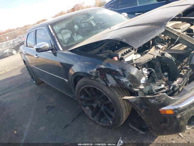 Chrysler 300c Image 14