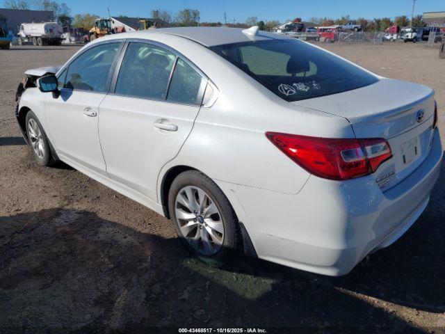 Subaru Legacy 2.5i Premium Image 3