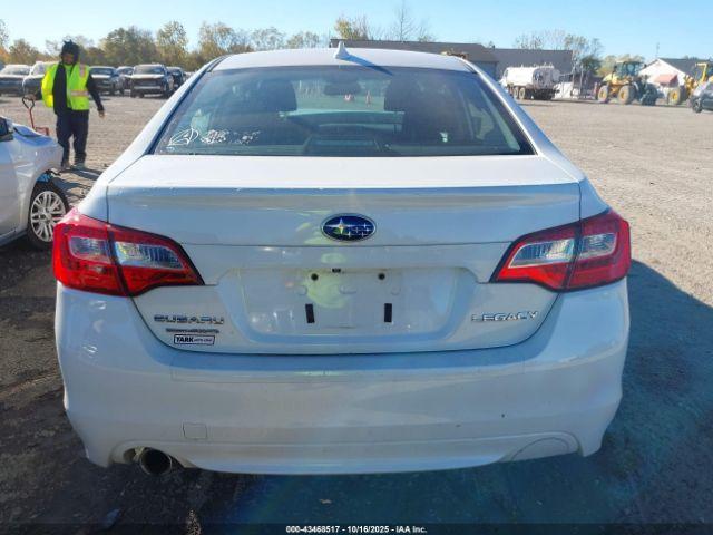 Subaru Legacy 2.5i Premium Image 9