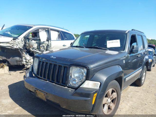 Jeep Liberty Sport Image 5