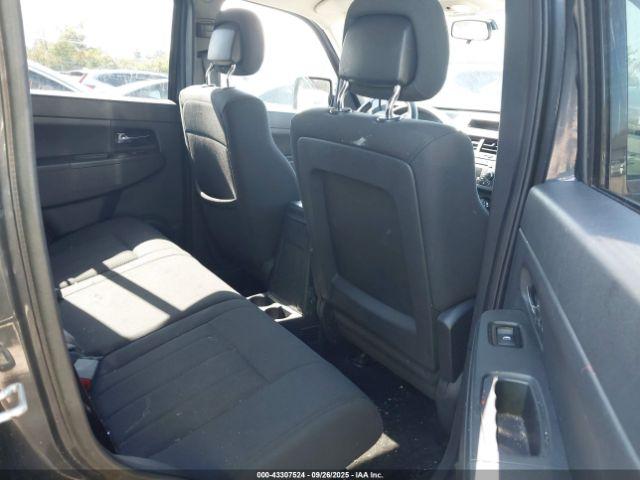 Jeep Liberty Sport Image 6