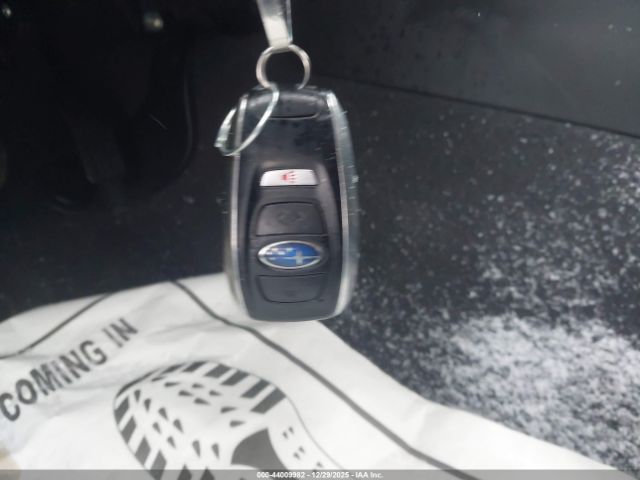 Subaru Outback 2.5i Limited Image 9