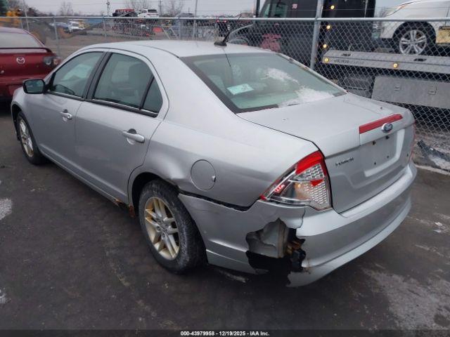 Ford Fusion S Image 4