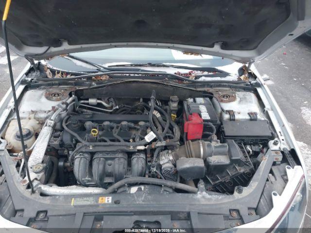 Ford Fusion S Image 11