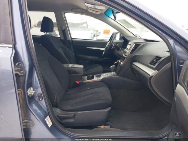 Subaru Outback 2.5i Premium Image 4