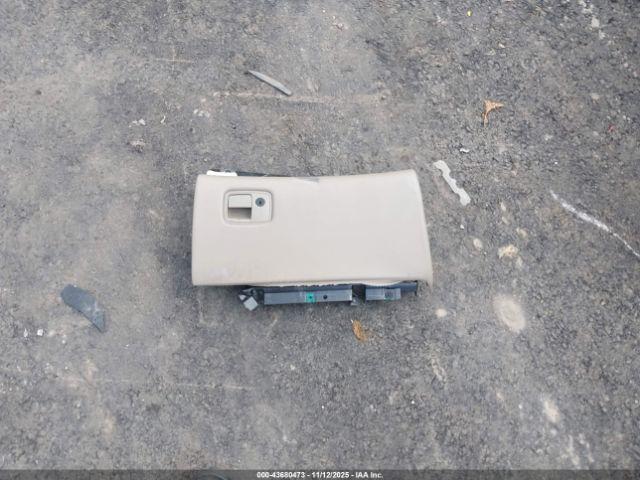 Buick LeSabre Limited Image 12