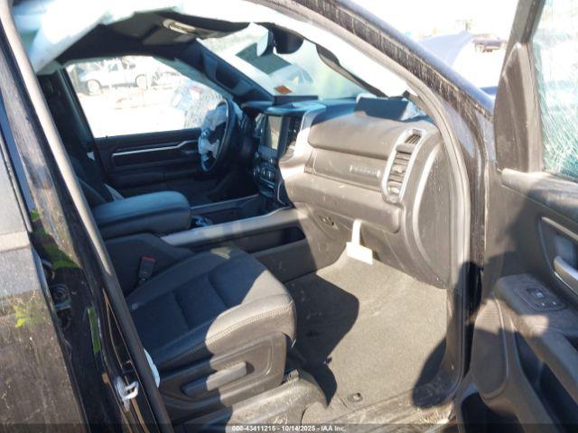 Ram 1500 Big Horn  4x4 5'7 Box Image 5