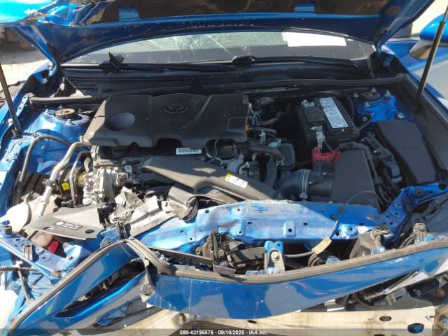 Toyota Camry Se Image 6