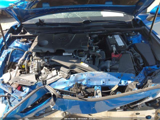 Toyota Camry Se Image 6