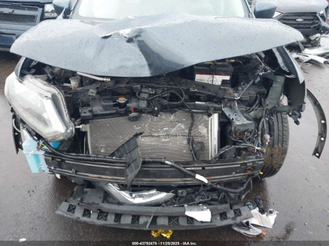 Nissan Rogue S Image 6