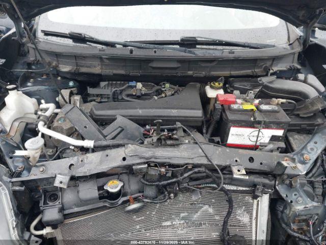 Nissan Rogue S Image 9