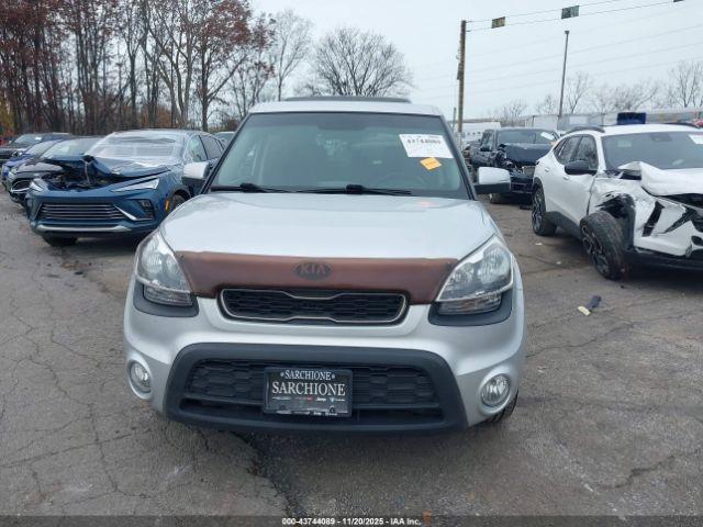 Kia Soul + Image 8