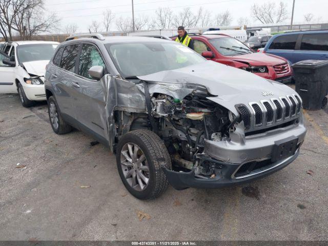  Salvage Jeep Cherokee