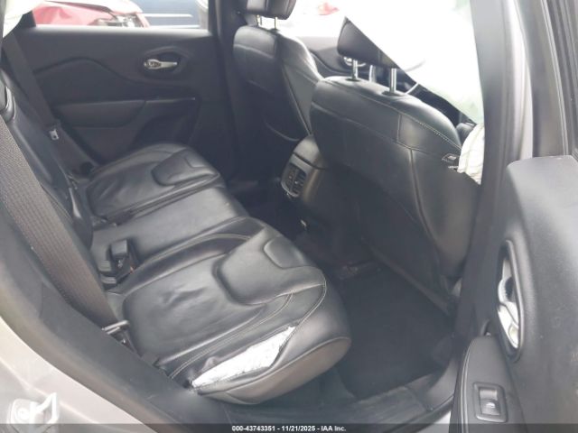 Jeep Cherokee Limited Image 9