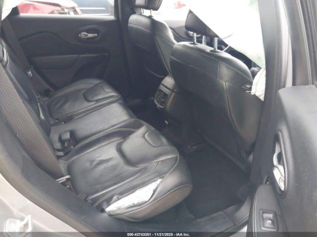 Jeep Cherokee Limited Image 9