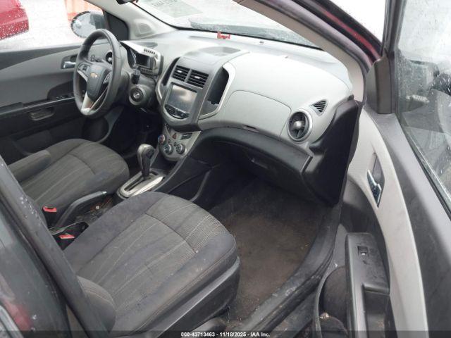 Chevrolet Sonic Lt Auto Image 3