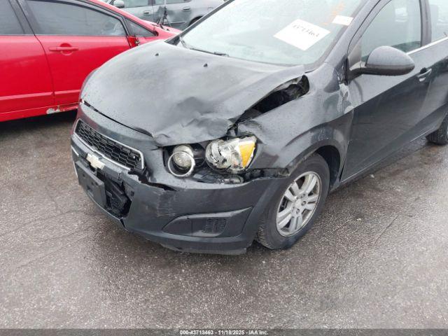 Chevrolet Sonic Lt Auto Image 6