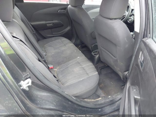 Chevrolet Sonic Lt Auto Image 9