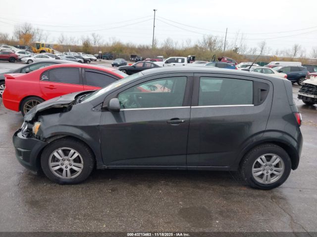 Chevrolet Sonic Lt Auto Image 10