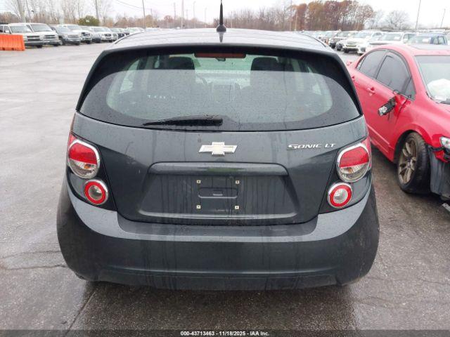 Chevrolet Sonic Lt Auto Image 15