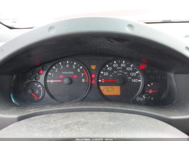 Nissan Frontier Xe Image 8