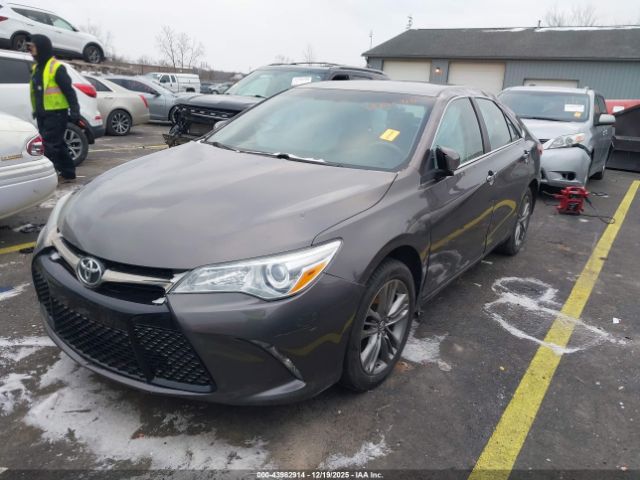 Toyota Camry Se Image 2