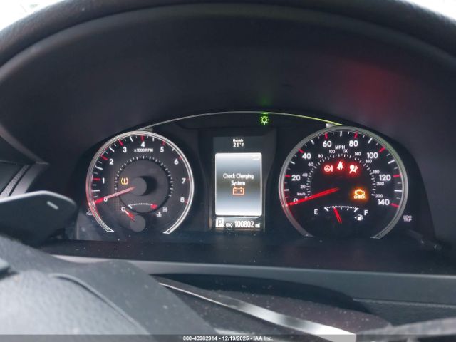 Toyota Camry Se Image 5