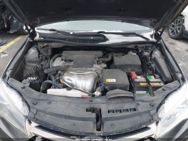 Toyota Camry Se Image 9