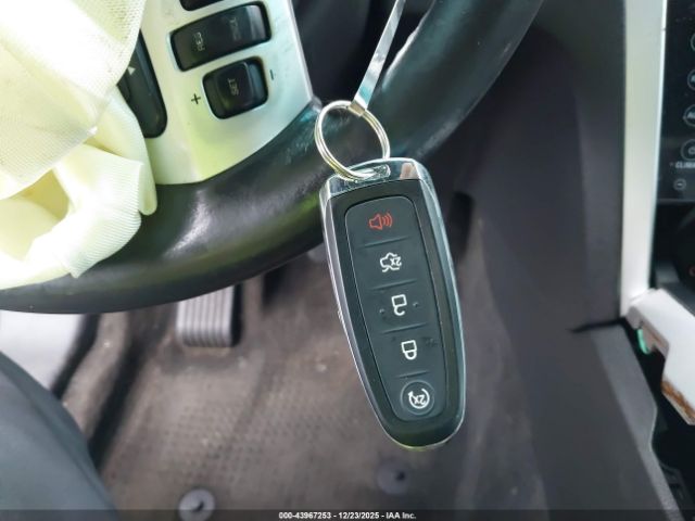 Ford Explorer Limited Image 10