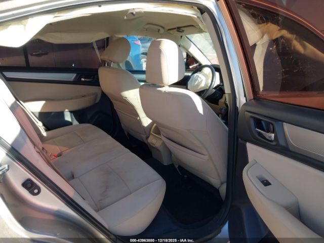 Subaru Legacy 2.5i Premium Image 6