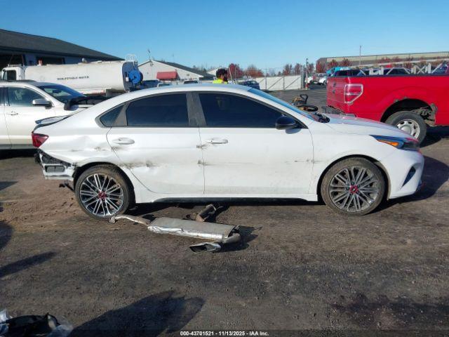 Kia Forte Gt Image 13