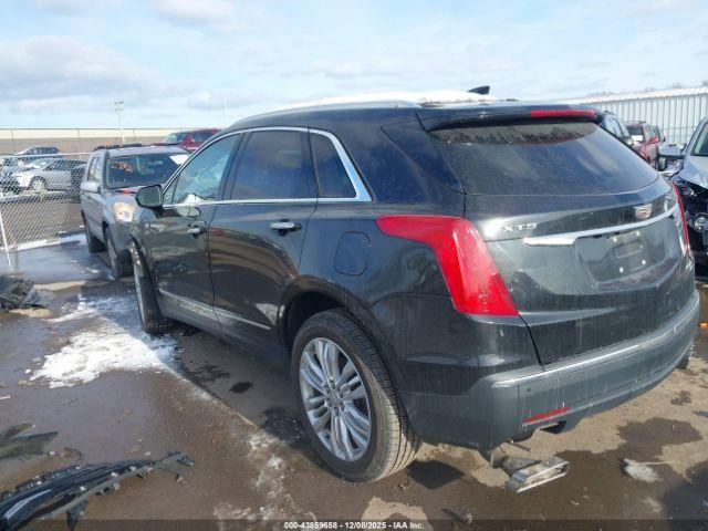 Cadillac XT5 Premium Luxury Image 2