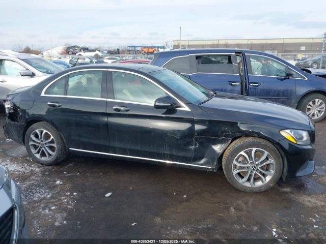 Mercedes-Benz C-Class 4matic Image 16