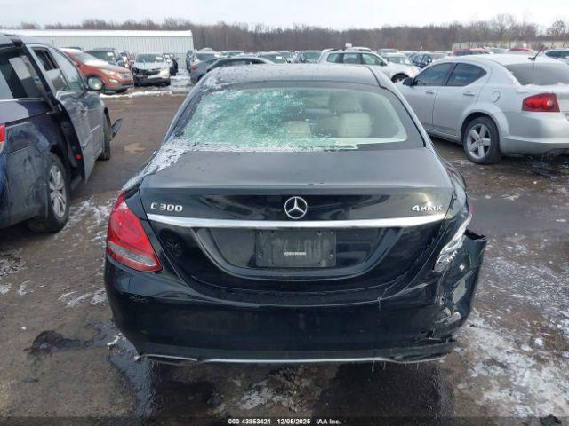 Mercedes-Benz C-Class 4matic Image 15