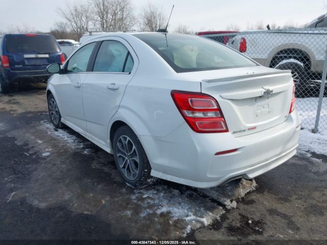 Chevrolet Sonic Lt Auto Image 15