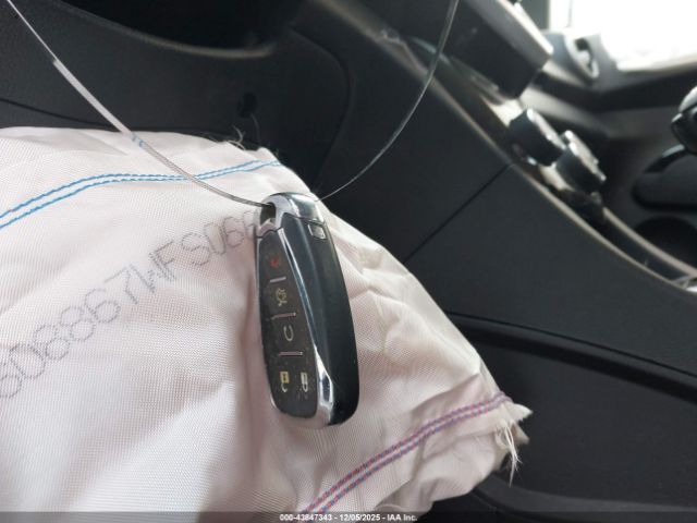 Chevrolet Sonic Lt Auto Image 9