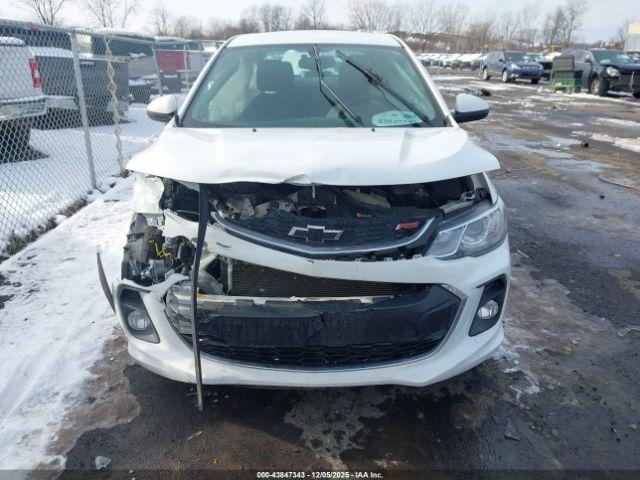 Chevrolet Sonic Lt Auto Image 8