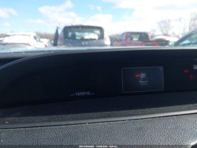 Toyota Prius L Eco Image 14