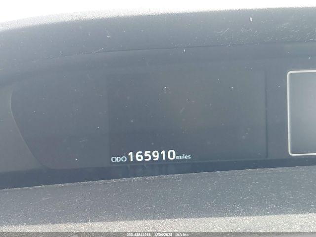 Toyota Prius L Eco Image 17