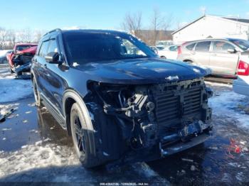  Salvage Ford Explorer