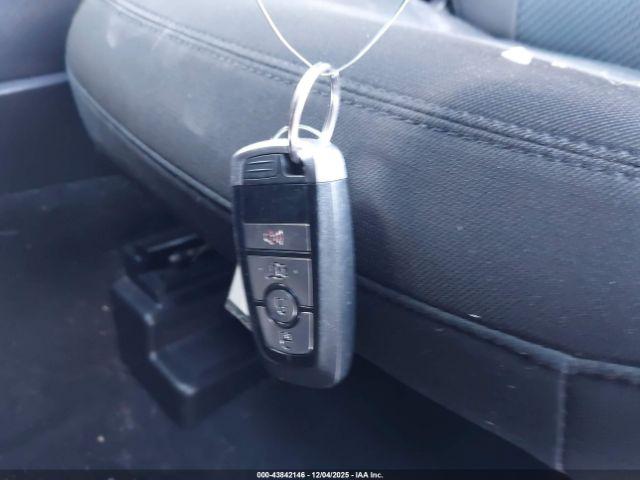 Ford Explorer Xlt Image 6