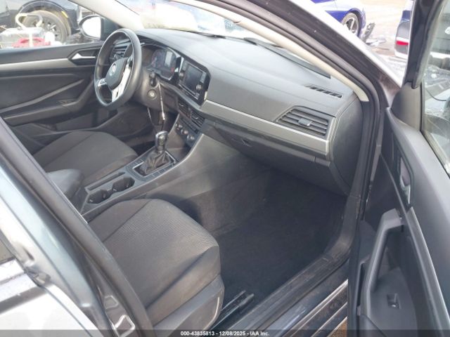 Volkswagen Jetta Image 6