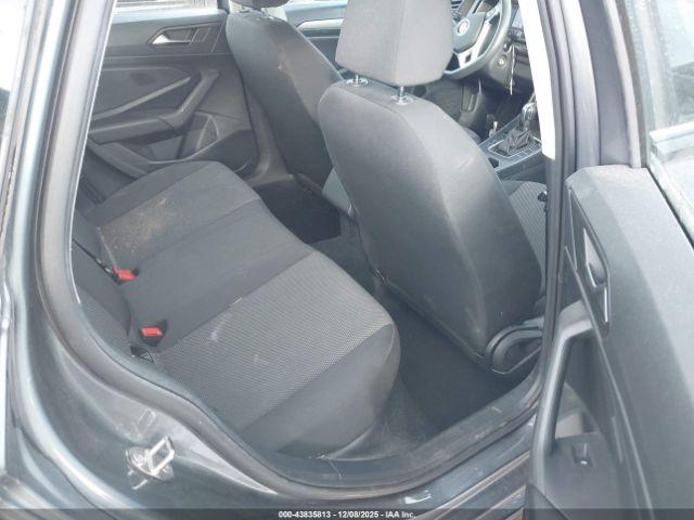 Volkswagen Jetta Image 10