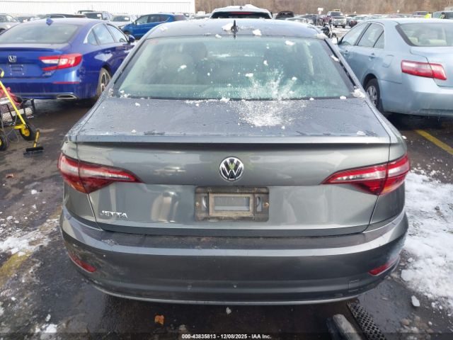 Volkswagen Jetta Image 14