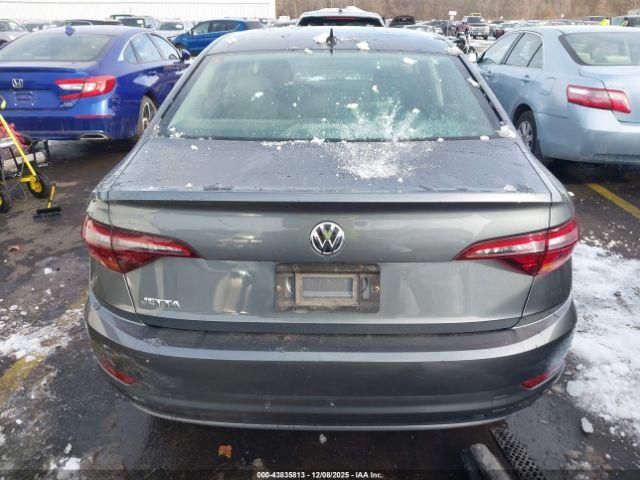 Volkswagen Jetta Image 14