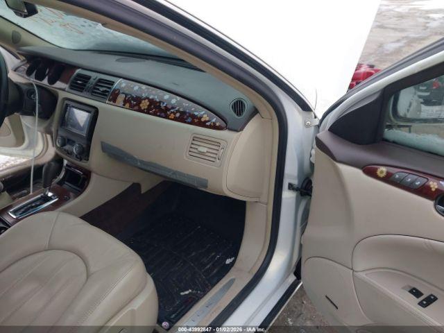 Buick Lucerne Cxs Image 3