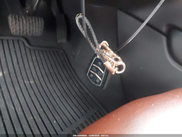 Cadillac XTS Premium Luxury Image 11