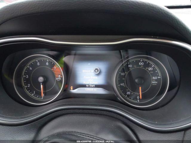 Jeep Cherokee Limited 4x4 Image 2