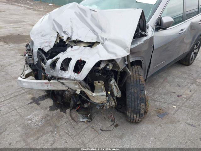 Jeep Cherokee Limited 4x4 Image 3