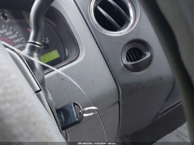 Ford F-150 Xlt Image 11